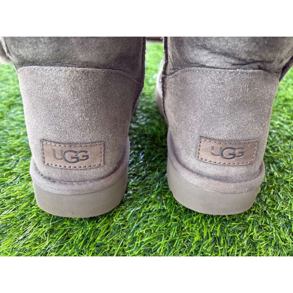 UGG Bailey Button II Grey Suede Sheepskin Ankle Boots 1016422 Womens 9